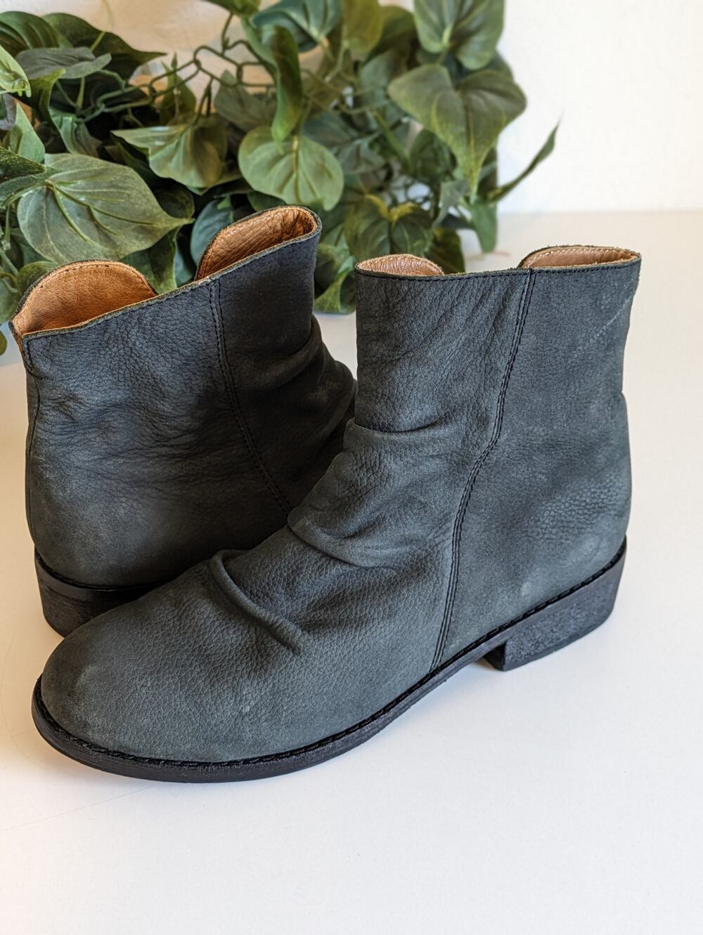 Joe's Ankle Boots Justice Leather Slouchy Boho Western Dark Gray Size 8.5